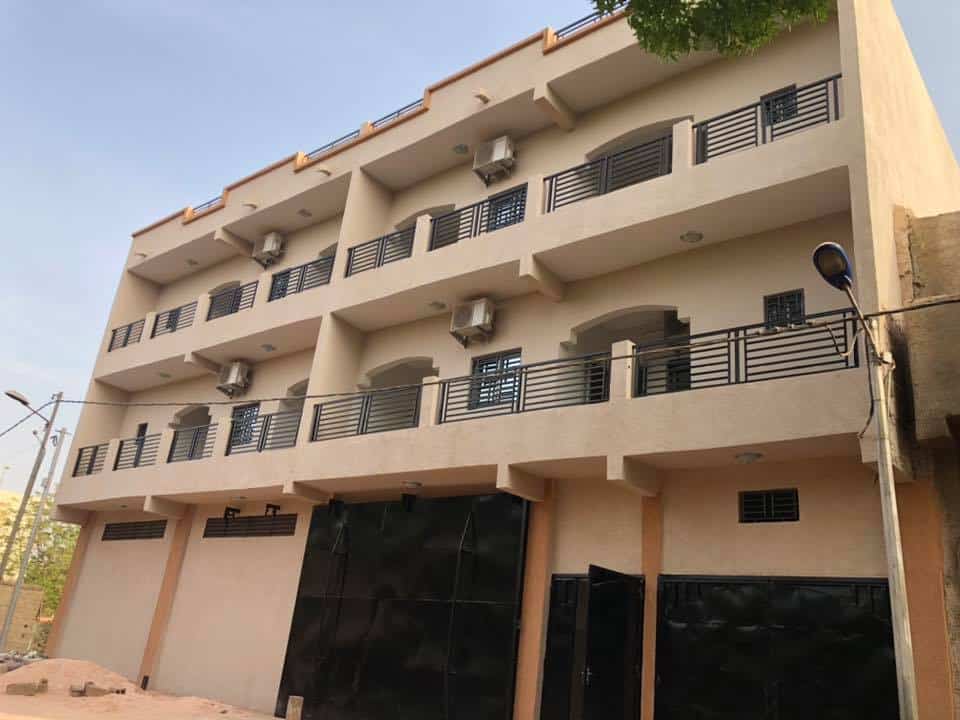 Immeuble à louer Bamako face +22376234057