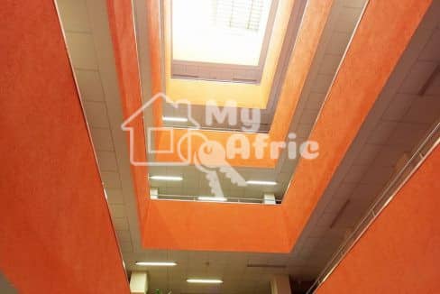 DES BUREAUX SITUES SUR UN IMMEUBLE R+5 EN LOCATION A OUAGADOUGOU QUARTIER 1200 LOGEMENTS (1)