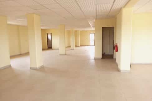 UN IMMEUBLE R+6 EN LOCATION A OUAGADOUGOU QUARTIER SANYIRI (17)