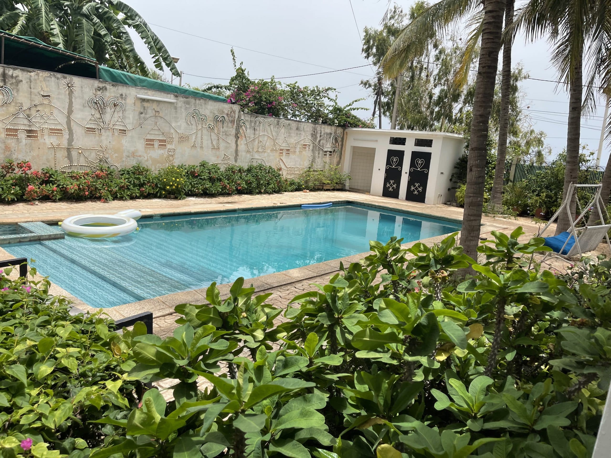 Studio Meublé avec piscine jardin à Louer à Dakar Corniche
