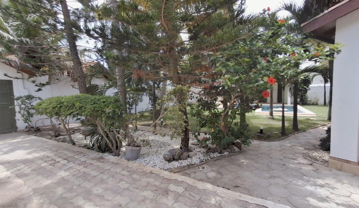 57949064-1f6e-4759-890e-f157850c5da7