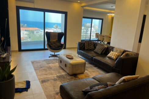 Séjour meublé avec vue sur la mer, appartement F3 au Virage à Yoff