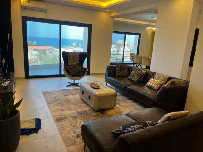 Séjour meublé avec vue sur la mer, appartement F3 au Virage à Yoff